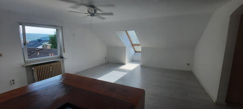 Dachgeschoßwohnung Klingenberg am Main - 3 Zimmer, 62 m&sup2;, 159.000&euro; | Angebot:26789105