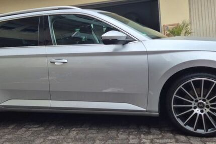 Skoda Superb 186.000 km 11.999 &euro; SOMMERKAHL 63825