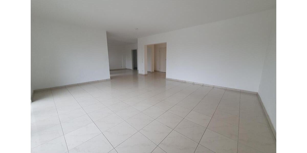 Erdgeschoßwohnung Haibach - 2.5 Zimmer, 110 m&sup2;, 1.300&euro; | Angebot:25046894