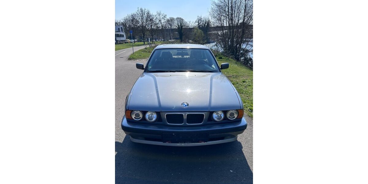 BMW 520 141.000 km 6.900 &euro; Aschaffenburg 63739