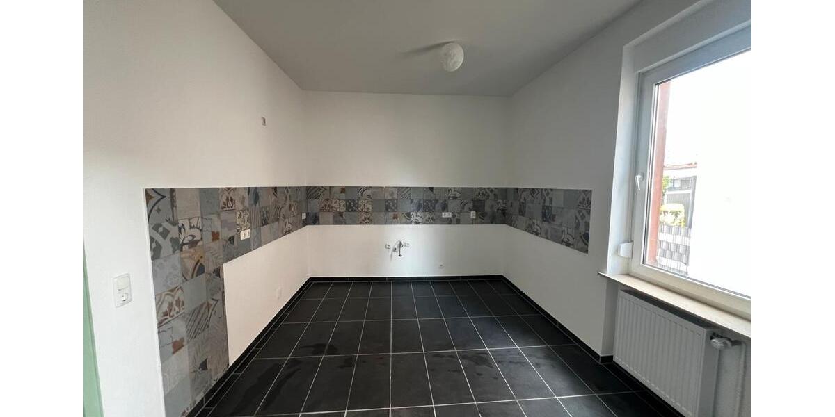 Einfamilienhaus Münster (Hessen) - 10 Zimmer, 195 m&sup2;, 2.175&euro; | Angebot:21530701