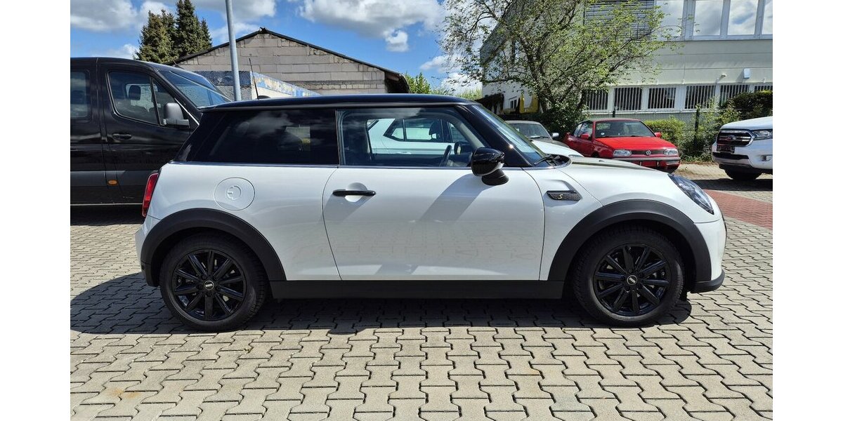 Mini Cooper SE Classic Trim Sportsitze, LED-Scheinwerfe 16.450 km 18.890 &euro; Rodgau 63110