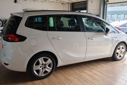 Opel Zafira Tourer 154.000 km 11.799 &euro; Rodgau 63110