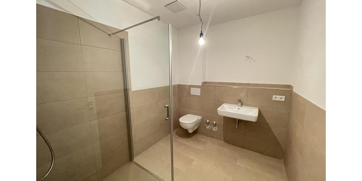 Etagenwohnung Leidersbach - 2 Zimmer, 78 m&sup2;, 950&euro; | Angebot:25327077