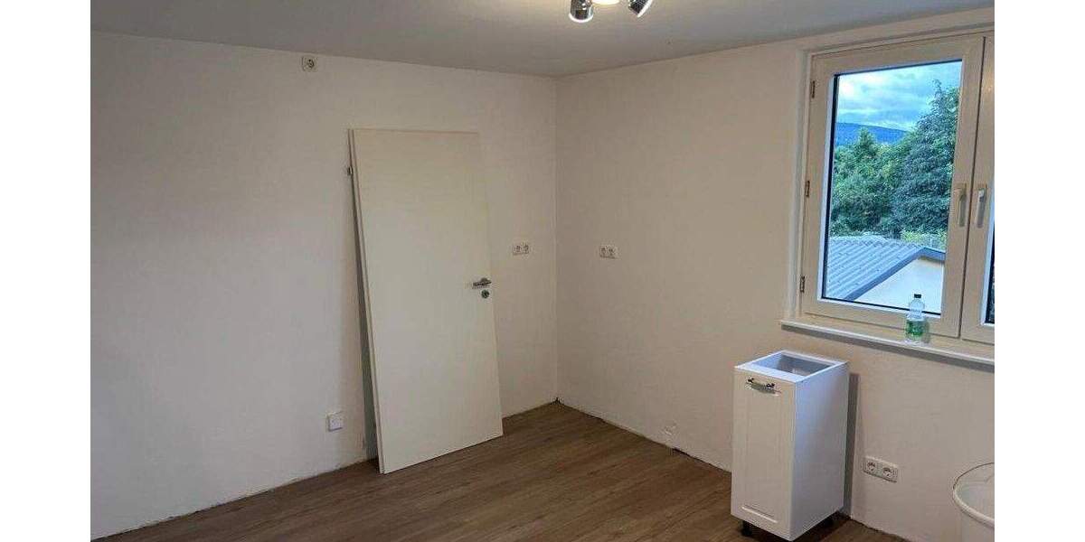 Einfamilienhaus Breuberg / Hainstadt Hainstadt - 7 Zimmer, 152 m&sup2;, 450.000&euro; | Angebot:25667641