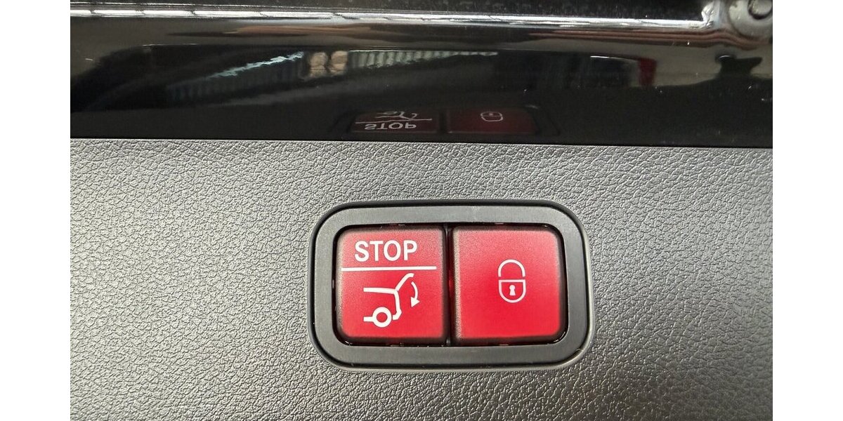 Mercedes-Benz E 300 T e EDITION AMG SUPERSCREEN-4D SOUND- AHK! 11.679 km 62.779 &euro; Groß-Umstadt 64823