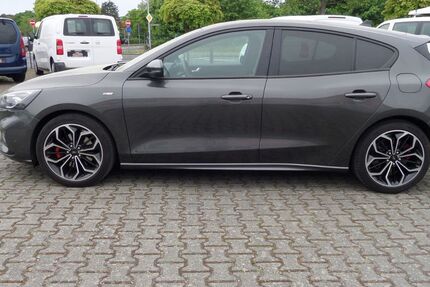 Ford Focus 50.000 km 20.600 &euro; Erlenbach a. Main 63906