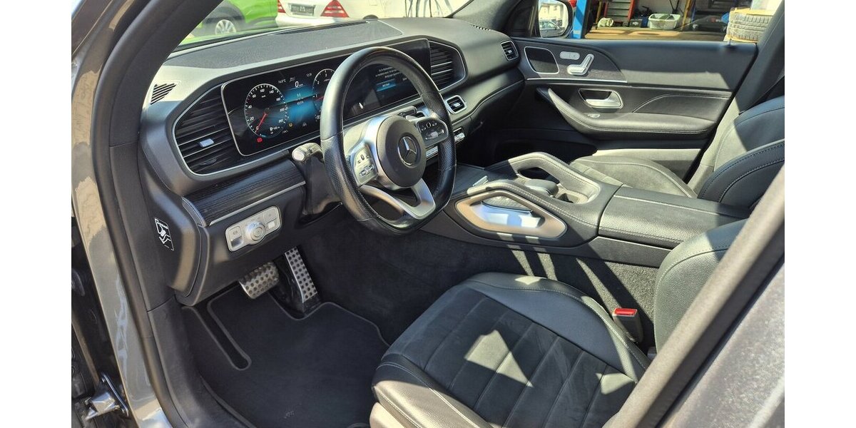 Mercedes-Benz GLE 400 d 4M AMG Line AHK Panorama Rückfahrkamera 83.401 km 57.890 &euro; Rodgau 63110