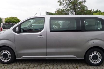 Opel Vivaro 25.000 km 26.850 &euro; Erlenbach a. Main 63906
