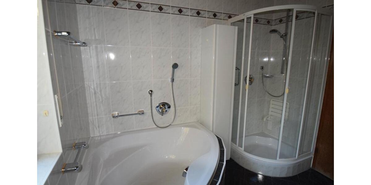 Erdgeschoßwohnung Haibach - 3.5 Zimmer, 113 m&sup2;, 950&euro; | Angebot:26018682