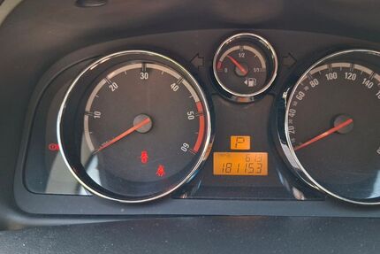 Opel Antara 185.000 km 3.800 &euro; Elsenfeld 63820