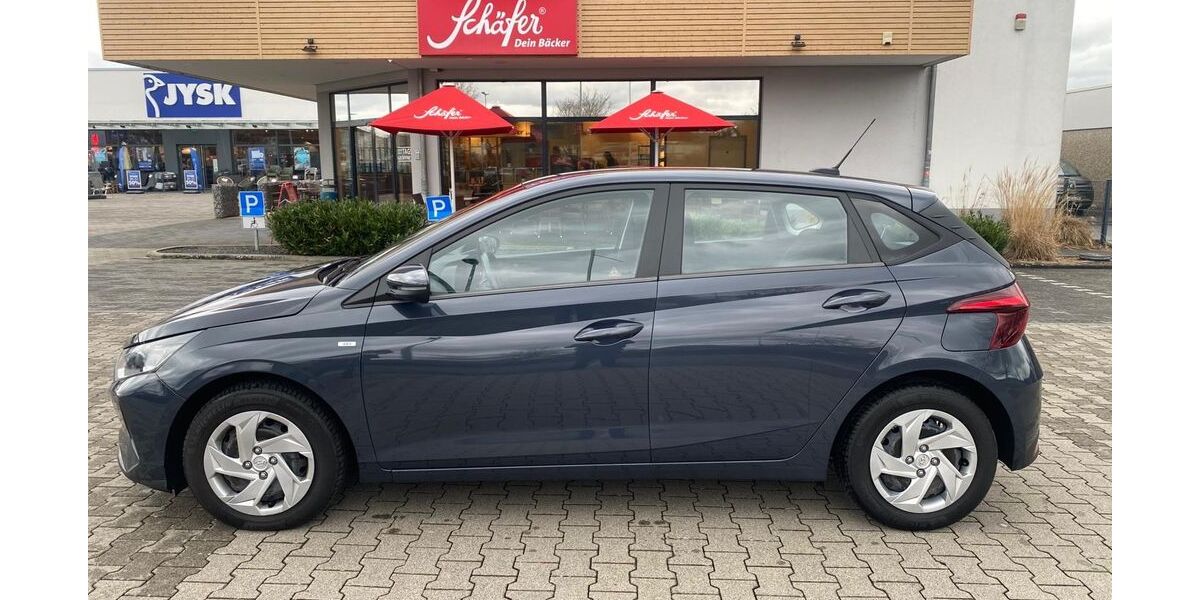 Hyundai i20 17.050 km 14.999 &euro; Gründau 63584