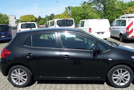 Toyota Auris 200.000 km 3.900 &euro; Erlenbach a. Main 63906
