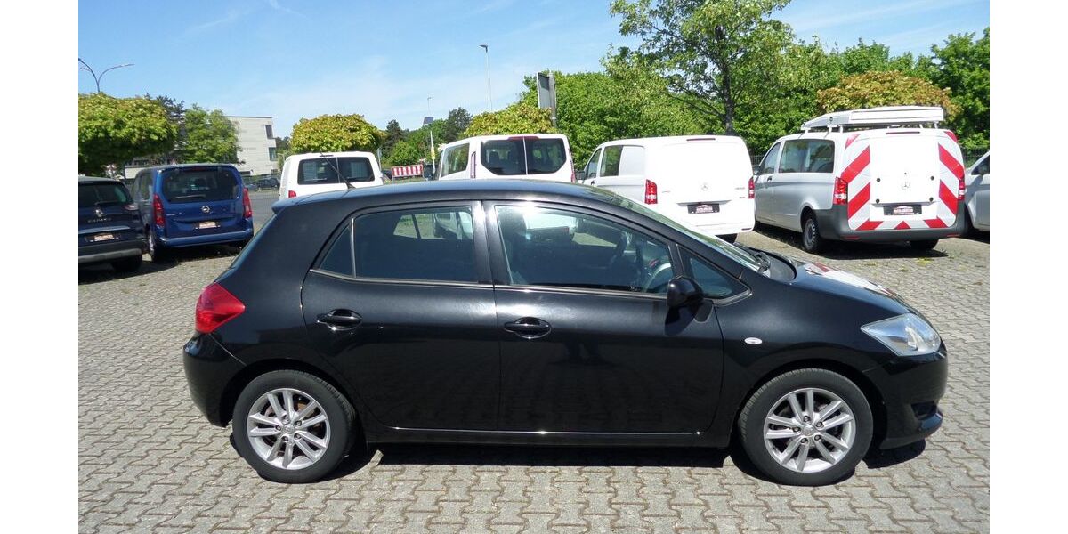 Toyota Auris 200.000 km 3.900 &euro; Erlenbach a. Main 63906