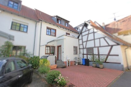albero:) Wohnen, wo Geschichte zuhause ist  charmantes Stadthaus im Herzen von Seligenstadt - Haus Seligenstadt | Angebot:27329740