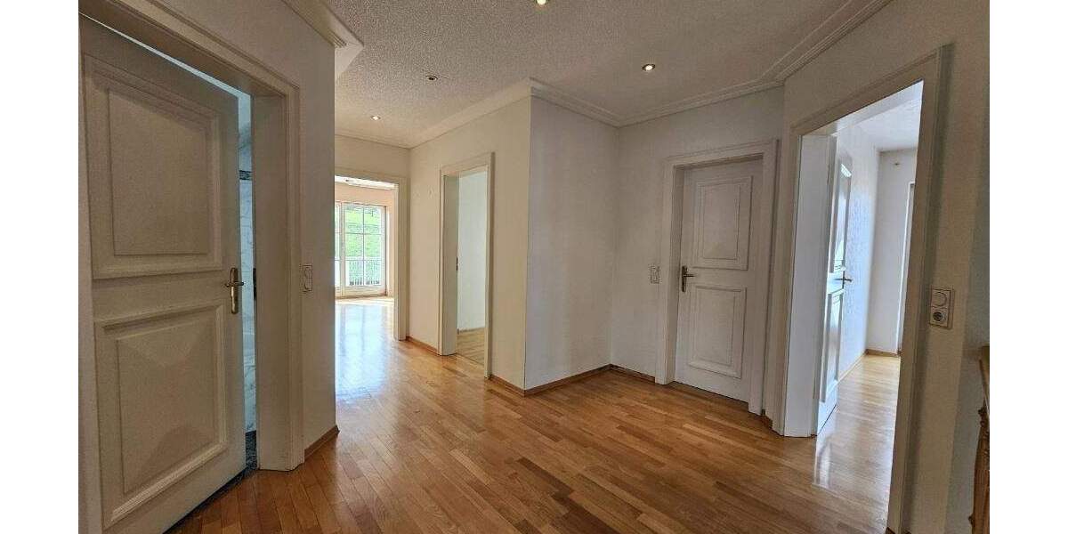 Einfamilienhaus Hösbach - 7 Zimmer, 211 m&sup2;, 860.000&euro; | Angebot:25666863