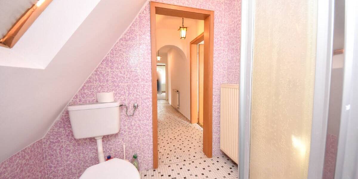 Einfamilienhaus Laufach Hain - 7 Zimmer, 120 m&sup2;, 345.000&euro; | Angebot:25693332