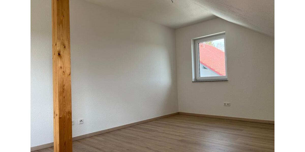 Maisonettenwohnung Bad König - 5 Zimmer, 135 m&sup2;, 1.400&euro; | Angebot:26577822