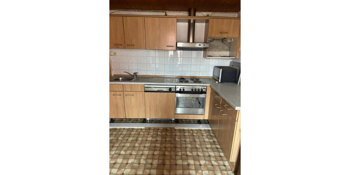 Einfamilienhaus Freudenberg - 4 Zimmer, 200 m&sup2;, 130.000&euro; | Angebot:24826823