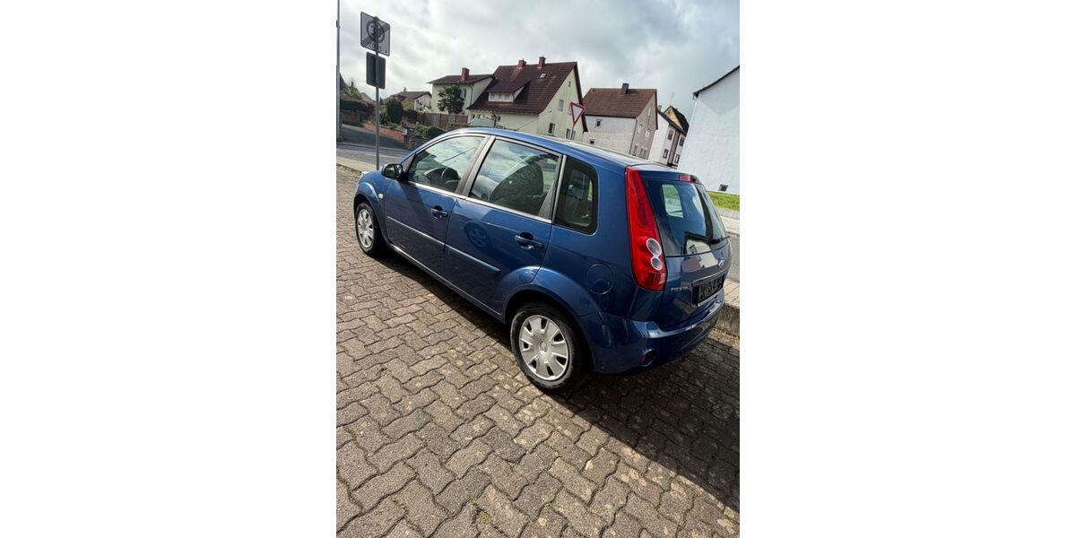 Ford Fiesta 123.959 km 1.000 &euro; Rollbach 63934