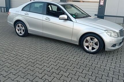 Mercedes-Benz C 200 319.500 km 3.250 &euro; Hanau 63452