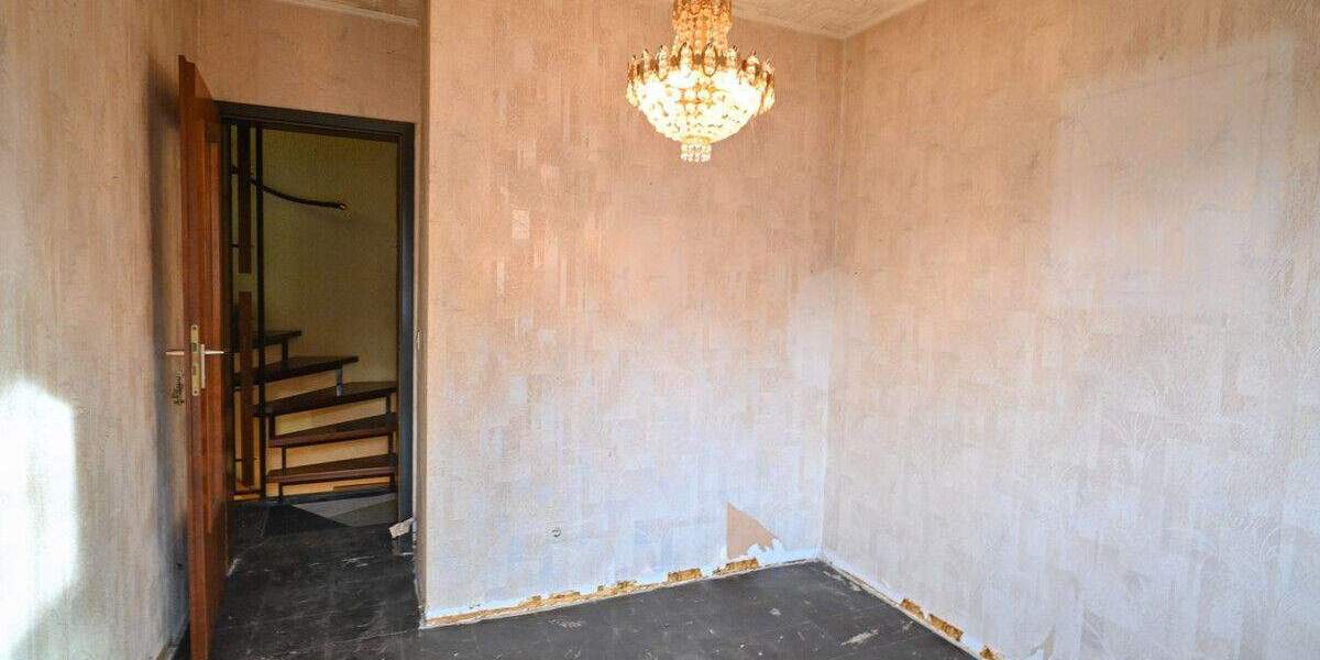 Einfamilienhaus Dieburg - 7 Zimmer, 105 m&sup2;, 339.000&euro; | Angebot:25693347