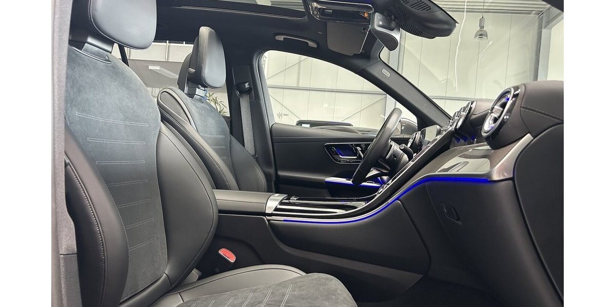 Mercedes-Benz GLC 300 d 4M AMG PREMIUM+ MAGNO- AIRMATIC- PANO! 14.270 km 62.779 &euro; Groß-Umstadt 64823