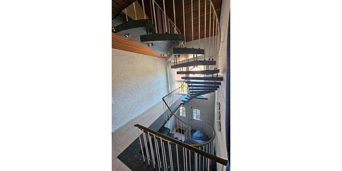 Einfamilienhaus Leidersbach - 9 Zimmer, 245 m&sup2;, 525.000&euro; | Angebot:26153287