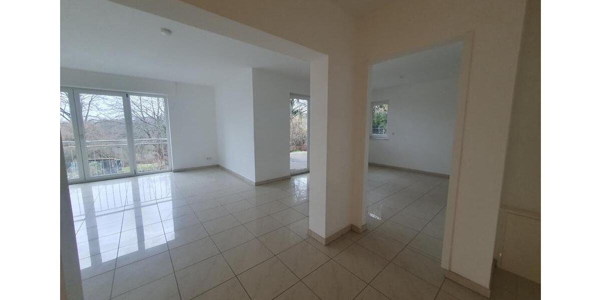 Erdgeschoßwohnung Haibach - 2.5 Zimmer, 110 m&sup2;, 1.300&euro; | Angebot:25046894