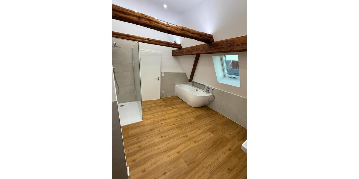 Maisonettenwohnung Erlenbach am Main - 2 Zimmer, 120 m&sup2;, 1.000&euro; | Angebot:26042080