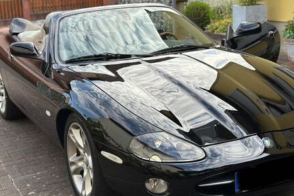 Jaguar XK8 181.244 km 16.000 &euro; Altenbuch 97901