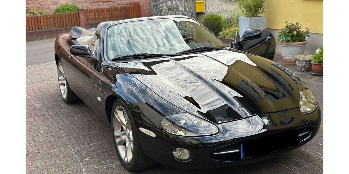 Jaguar XK8 181.244 km 16.000 &euro; Altenbuch 97901