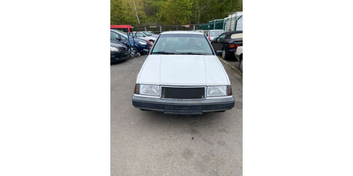 Volvo 440 104.000 km 3.000 &euro; Hanau 63457
