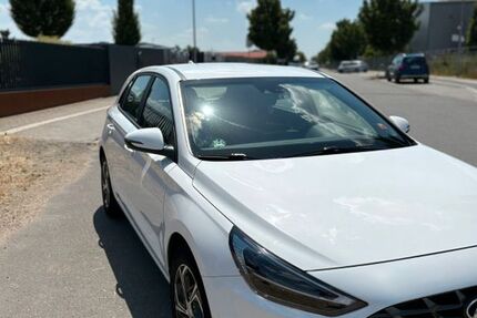 Hyundai i30 99.000 km 13.000 &euro; Otzberg 64853