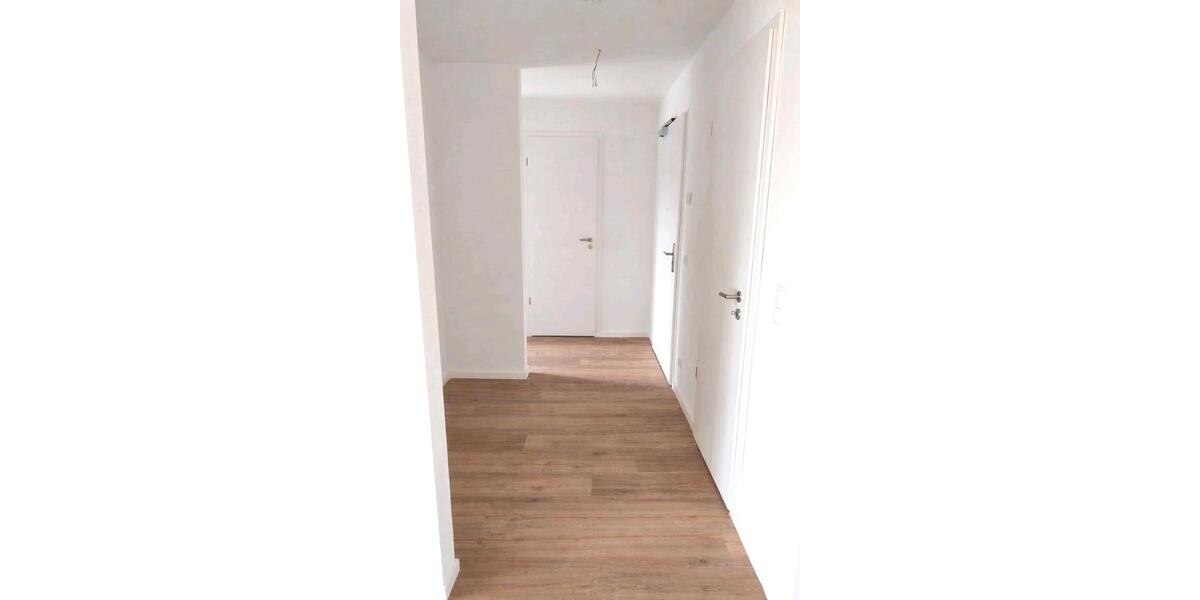 Etagenwohnung Hanau Großauheim - 3 Zimmer, 93 m&sup2;, 1.300&euro; | Angebot:25831936