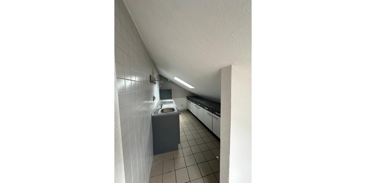 Dachgeschoßwohnung Hanau Groß-Steinheim - 2.5 Zimmer, 50 m&sup2;, 690&euro; | Angebot:26317162
