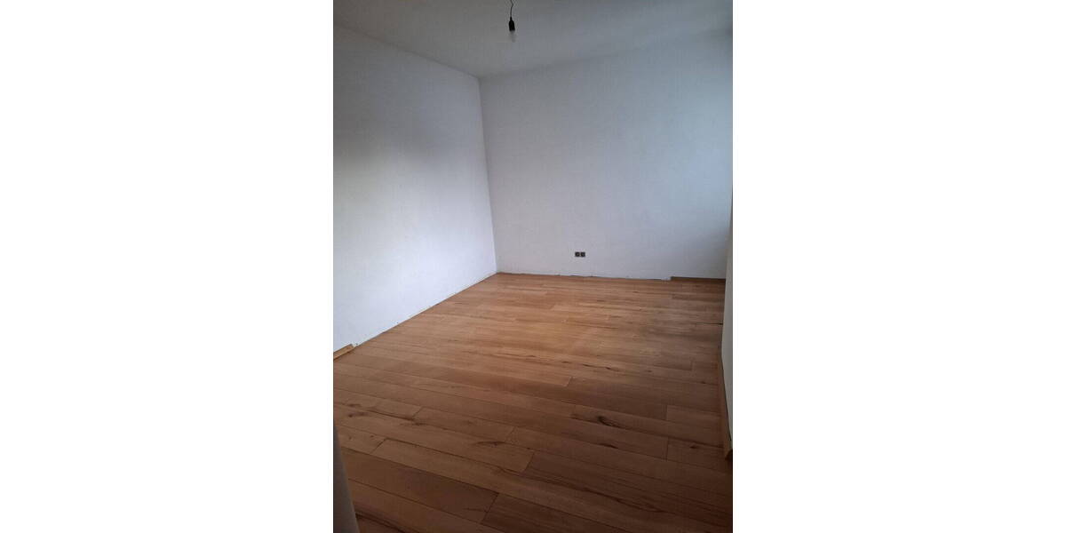 Etagenwohnung Langenselbold - 3 Zimmer, 65 m&sup2;, 670&euro; | Angebot:26092838