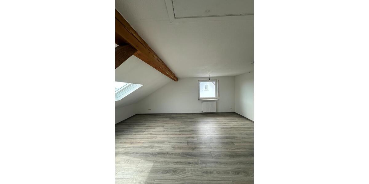 Dachgeschoßwohnung Hanau Groß-Steinheim - 2.5 Zimmer, 50 m&sup2;, 690&euro; | Angebot:26317162