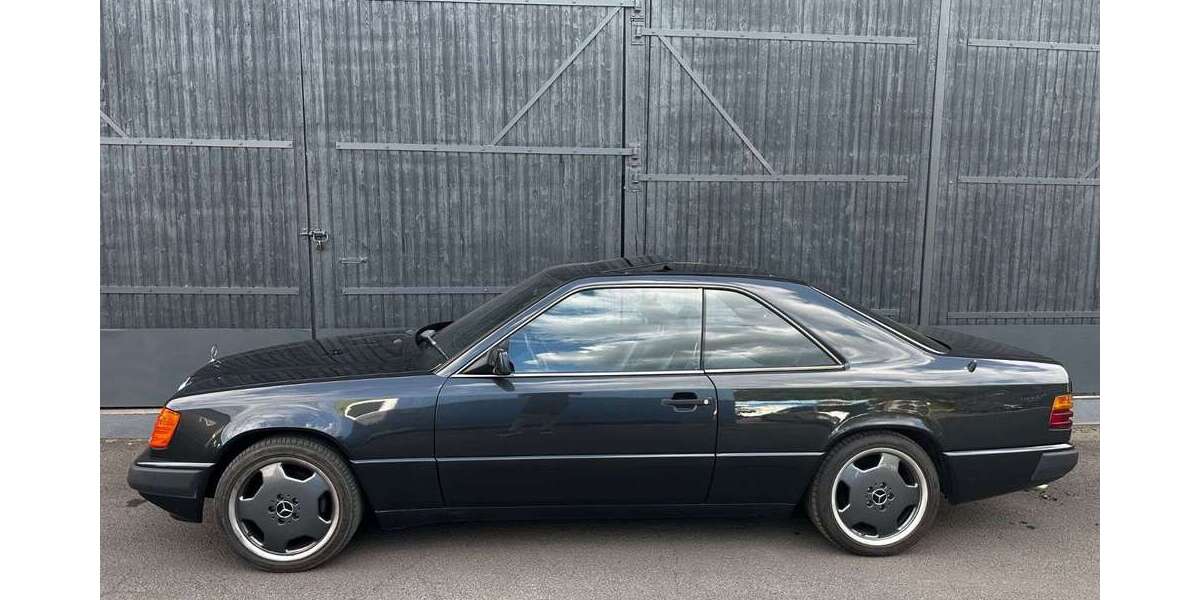 Mercedes-Benz 300 185.000 km 14.990 &euro; Biebergemünd 63599