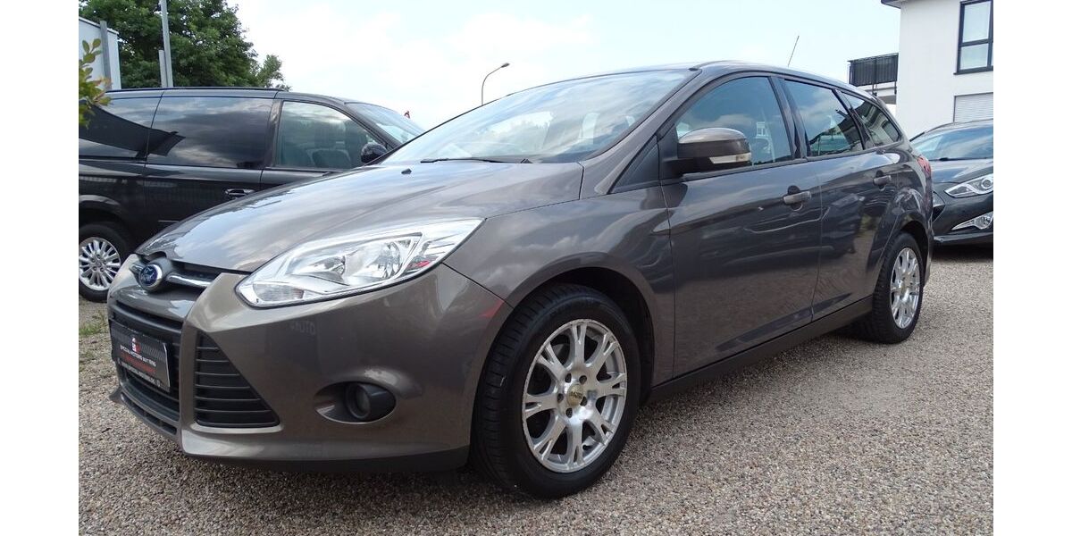 Ford Focus 156.000 km 2.350 &euro; Rodgau / Nieder-Roden 63110