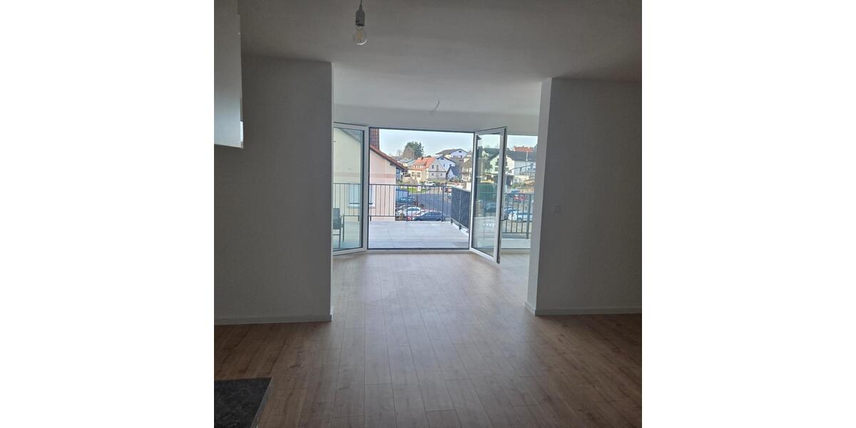 Dachgeschoßwohnung Lützelbach - 2.5 Zimmer, 80 m&sup2;, 900&euro; | Angebot:25641988