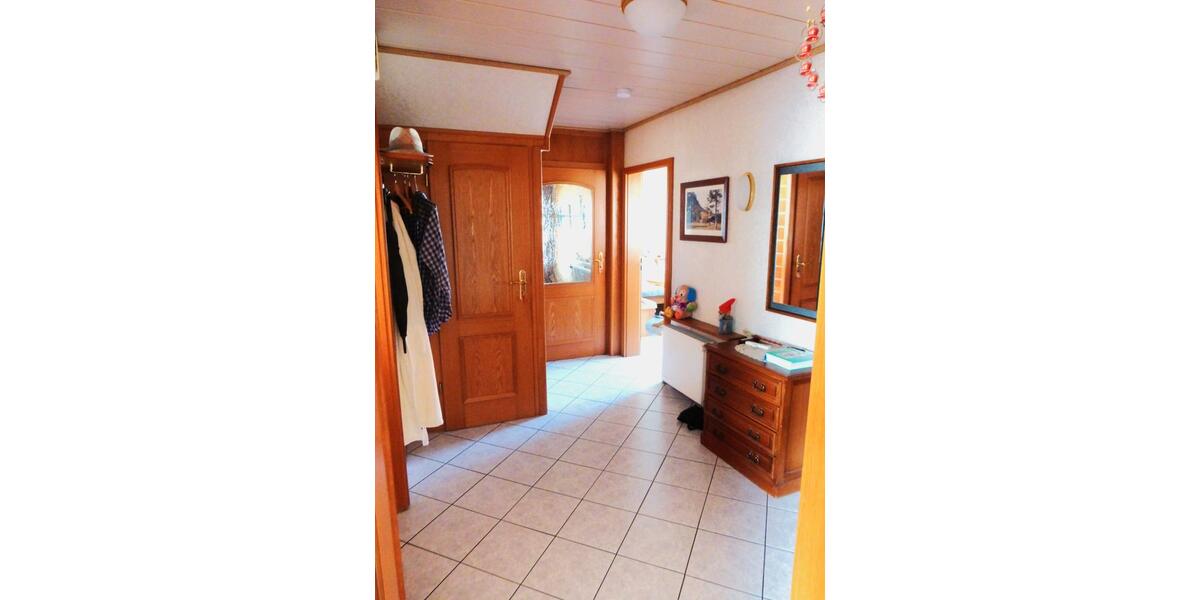 Einfamilienhaus Hasselroth - 7 Zimmer, 140 m&sup2;, 429.000&euro; | Angebot:26690506