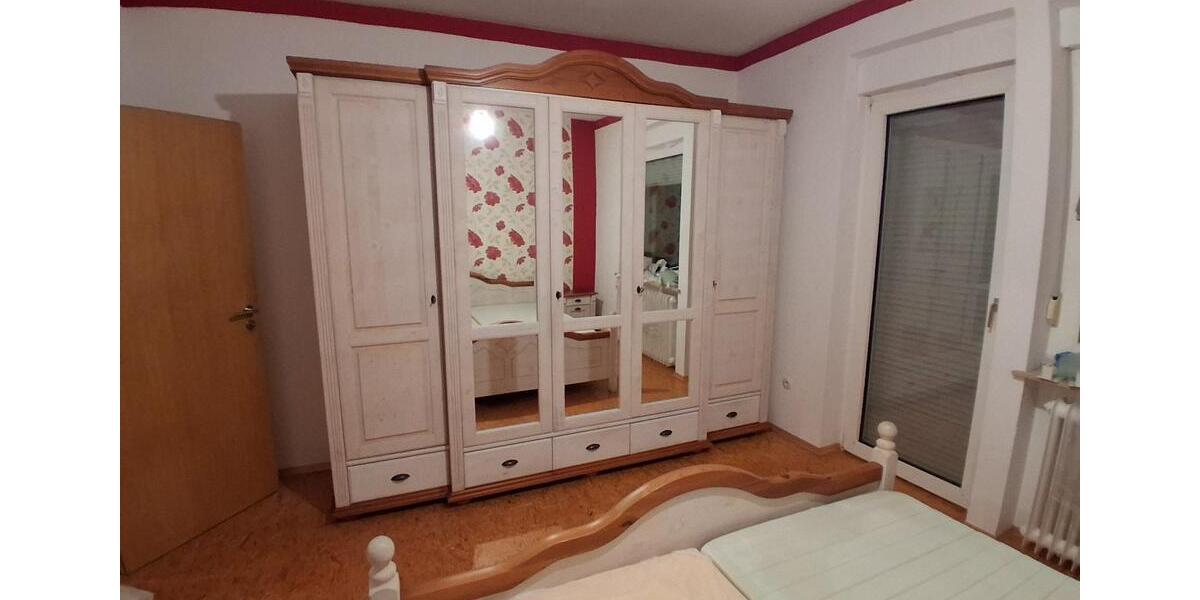 Etagenwohnung Sulzbach am Main - 6 Zimmer, 106 m&sup2;, 900&euro; | Angebot:25336001