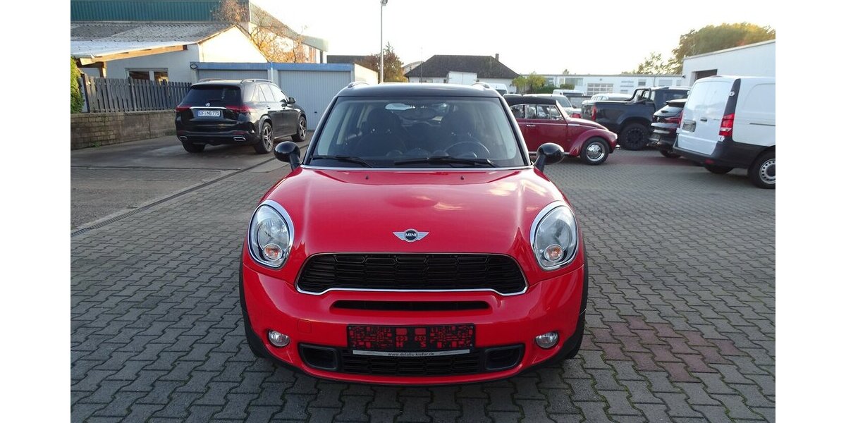 Mini Cooper SD Countryman All4 Cooper SD All4 Automatik 154.582 km 7.990 &euro; Rodgau 63110