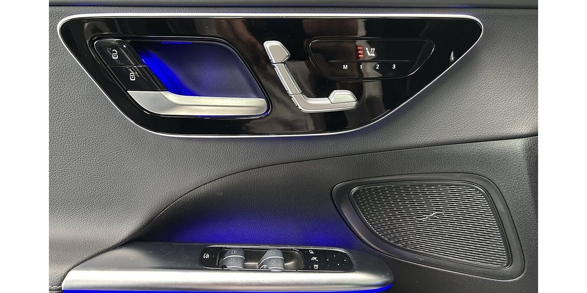 Mercedes-Benz C 200 T AMG PREMIUM DISTRONIC- 360°- KEYLESS GO! 22.672 km 40.439 &euro; Groß-Umstadt 64823