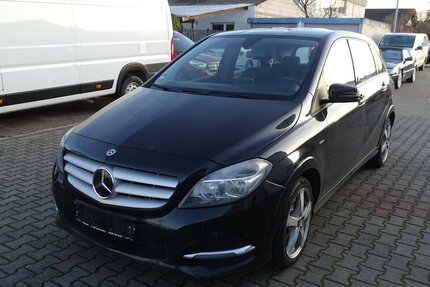 Mercedes-Benz B 200 c NGD / Benzin 253.675 km 5.690 &euro; Rodgau 63110