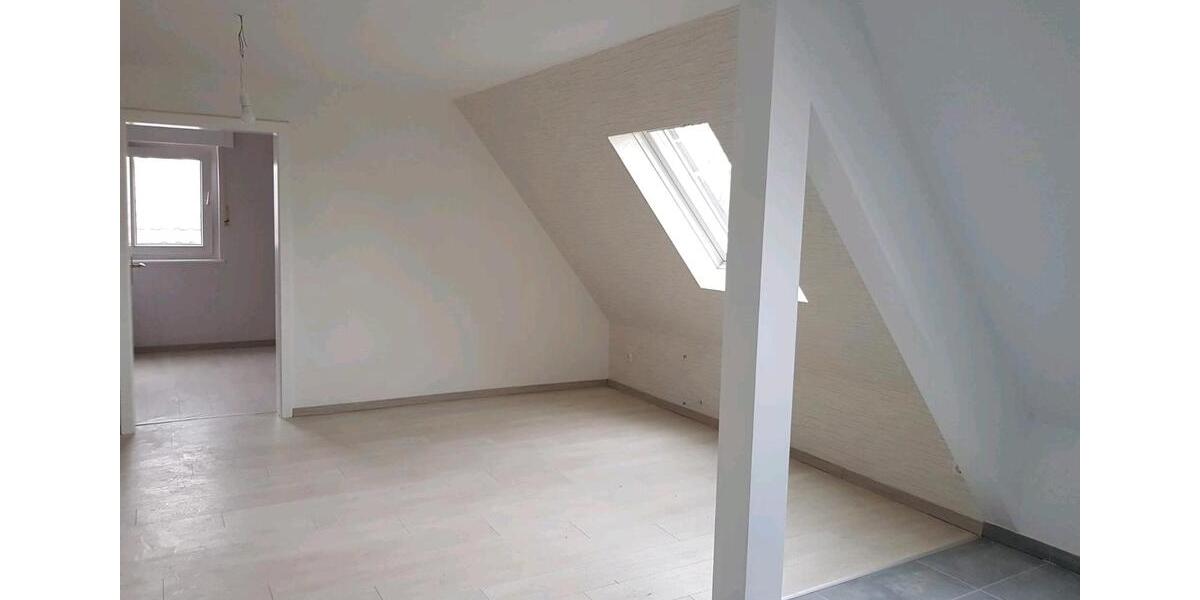 Dachgeschoßwohnung Geiselbach - 2 Zimmer, 46 m&sup2;, 539&euro; | Angebot:25451223