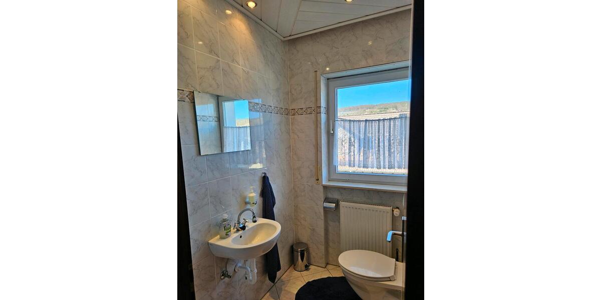 Einfamilienhaus Leidersbach - 9 Zimmer, 245 m&sup2;, 525.000&euro; | Angebot:26153287