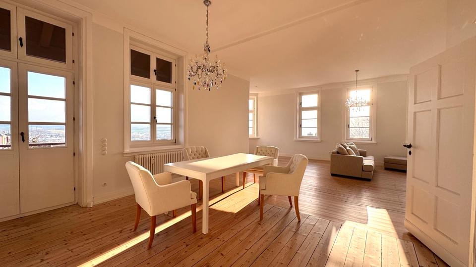 Etagenwohnung Gelnhausen - 4 Zimmer, 160 m&sup2;, 2.500&euro; | Angebot:25449490