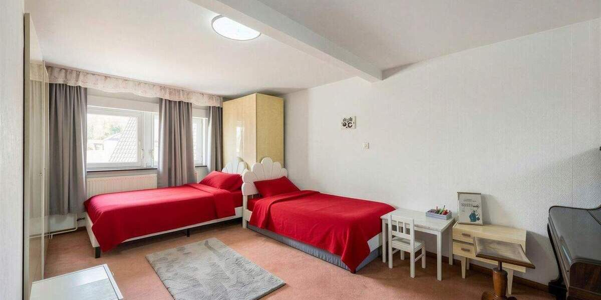 Mehrfamilienhaus, Wohnhaus Leidersbach Roßbach - 7 Zimmer, 213 m&sup2;, 329.000&euro; | Angebot:25675060